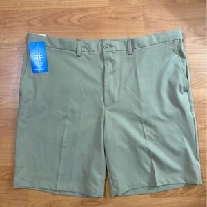 Haggar Mens Shorts Size 44 Cool 18 Pro Classic Fit 4 Way Stretch Tan NWT NEW